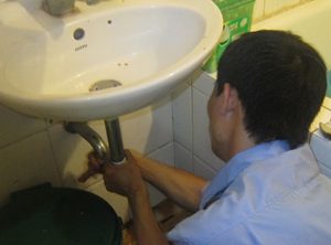Thông tắc cống tại dịch vọng hậu